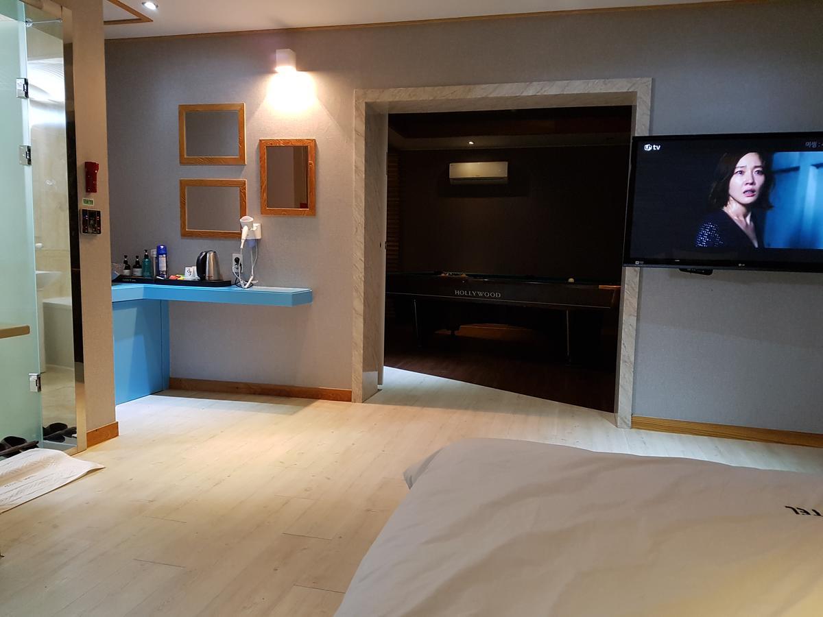 Cloud Nine Hotel Gimhae Quarto foto