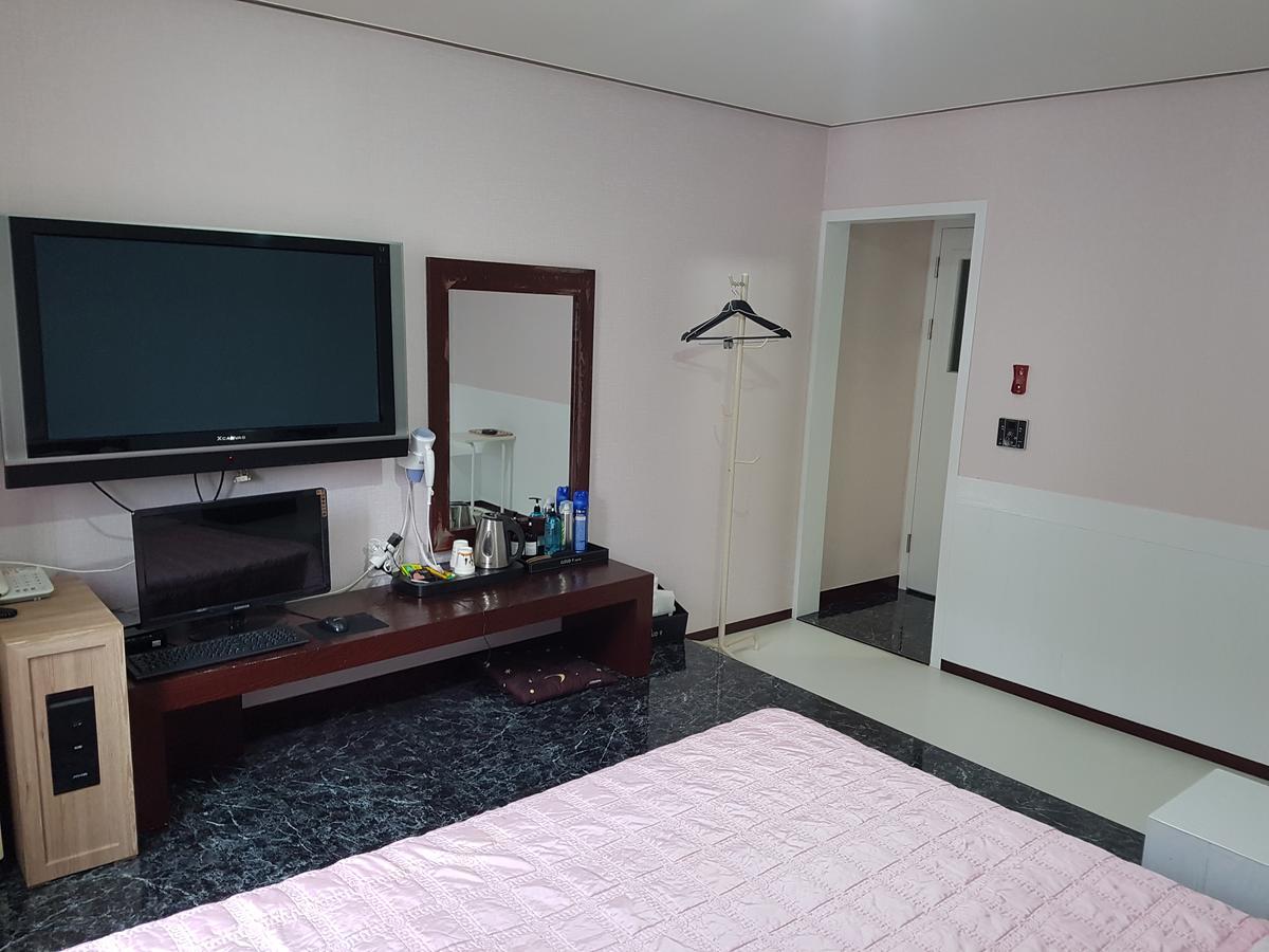 Cloud Nine Hotel Gimhae Quarto foto